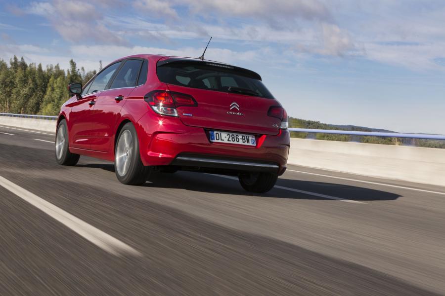  Citroen C4 2015 года  (фото 27 из 30)